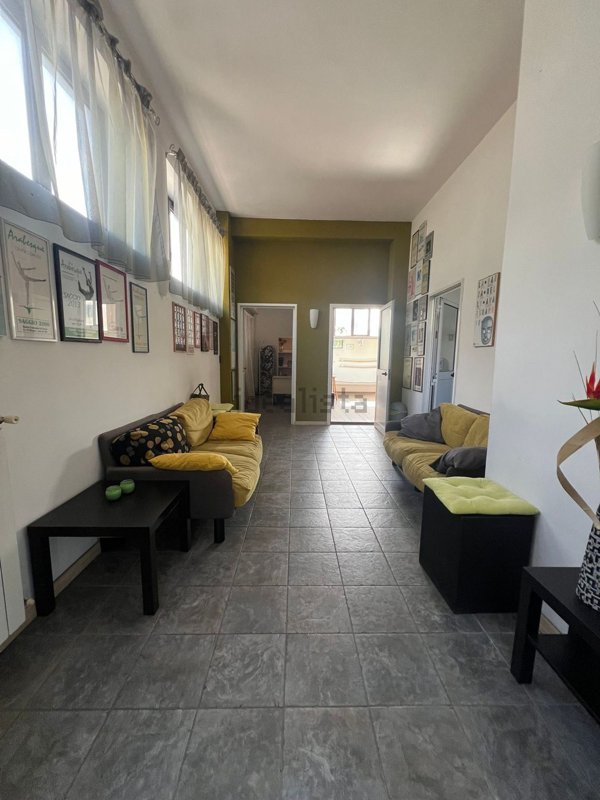 ufficio in affitto a Narni in zona Narni Scalo