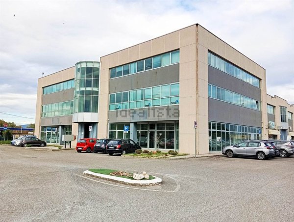 locale commerciale in affitto a Narni