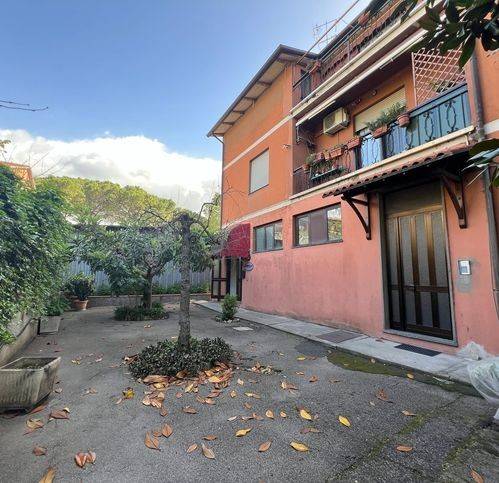 negozio in affitto a Narni in zona Narni Scalo