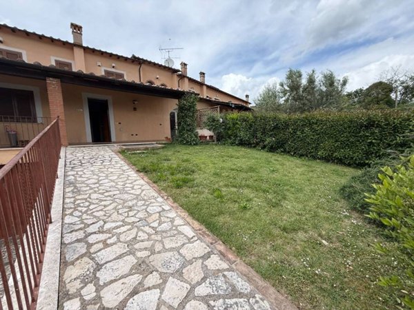 casa indipendente in affitto a Narni