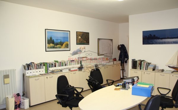 ufficio in affitto ad Orvieto in zona Orvieto Scalo