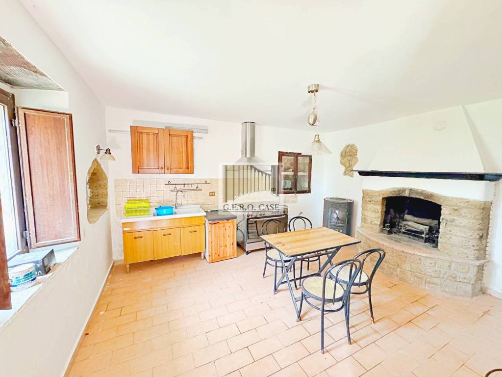 casa indipendente in affitto ad Orvieto