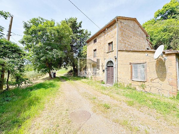quadrivano in affitto ad Orvieto