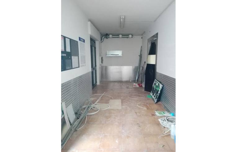negozio in affitto ad Orvieto in zona Sferracavallo