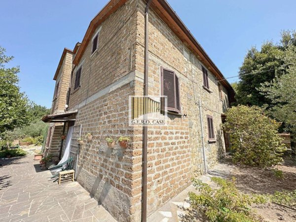 casa indipendente in affitto ad Orvieto in zona Corbara