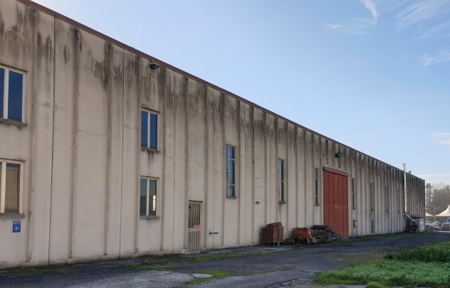 locale commerciale in affitto a Terni