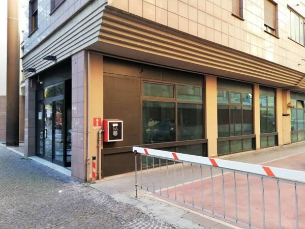 locale commerciale in affitto a Terni in zona Centro Città