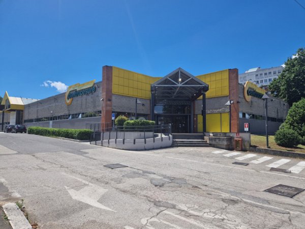 negozio in affitto a Terni in zona Vocabolo Valenza