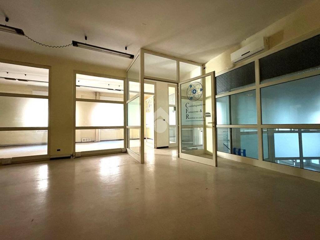 negozio in affitto a Terni in zona Centro Città