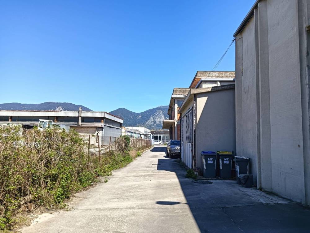 locale commerciale in affitto a Terni in zona Vanzetti