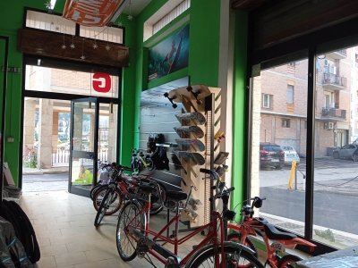 negozio in affitto a Terni