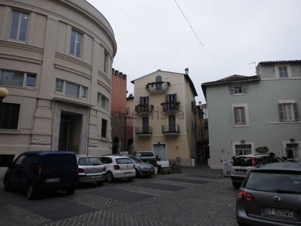 negozio in affitto a Terni