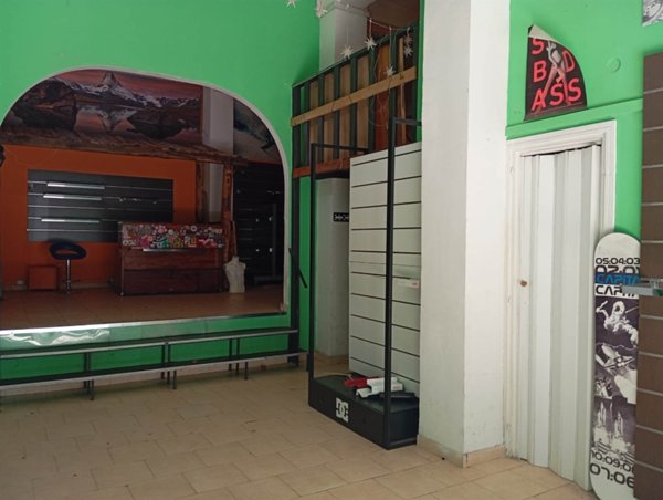 locale commerciale in affitto a Terni