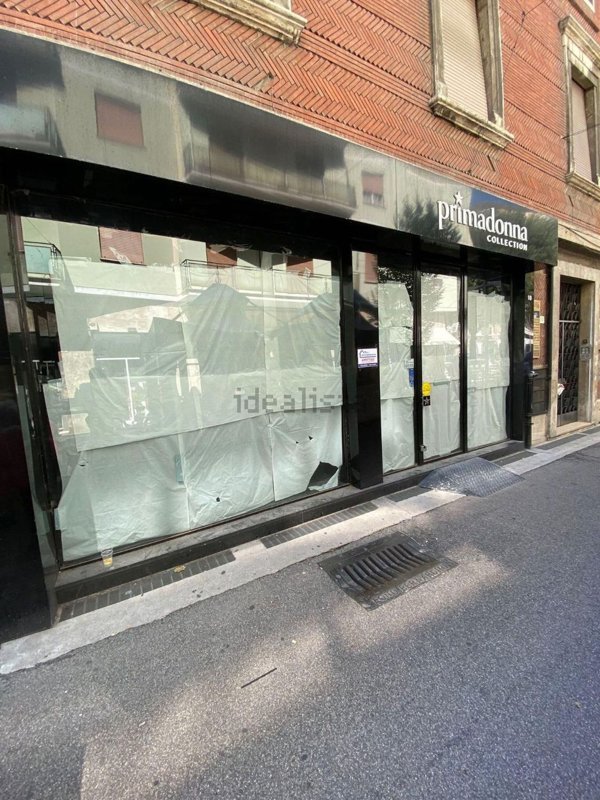 locale commerciale in affitto a Terni in zona Centro Città