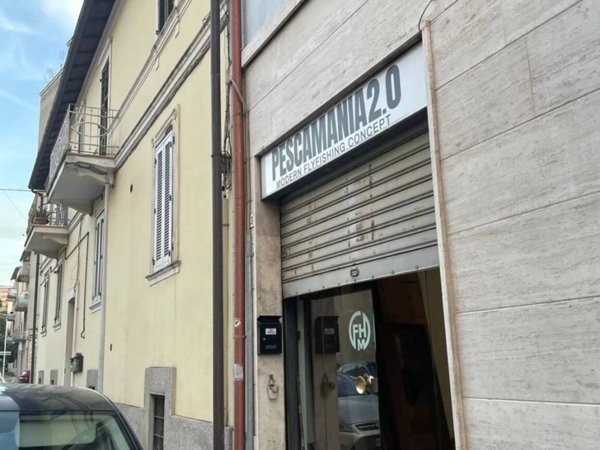 negozio in affitto a Terni