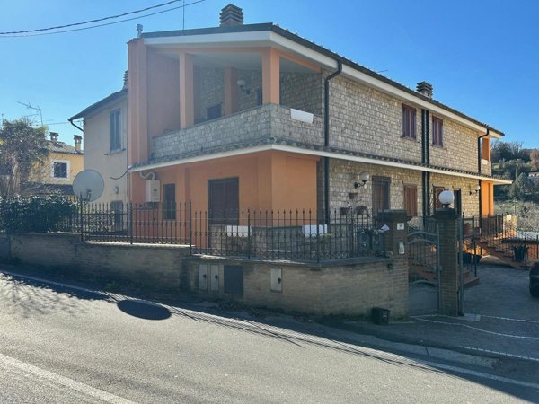 casa indipendente in affitto a Terni in zona Vocabolo Valenza