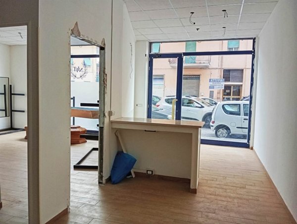locale commerciale in affitto a Terni