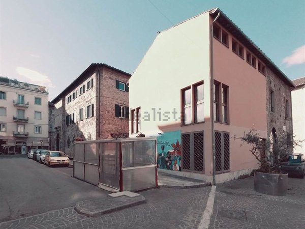 locale commerciale in affitto a Terni in zona Centro Città