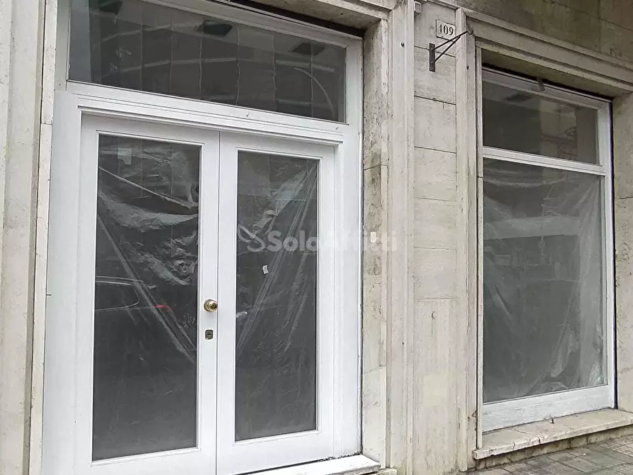 locale commerciale in affitto a Terni