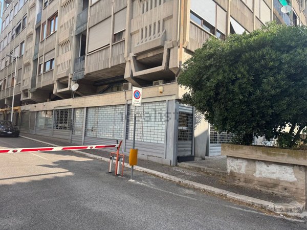 negozio in affitto a Terni in zona Centro Città