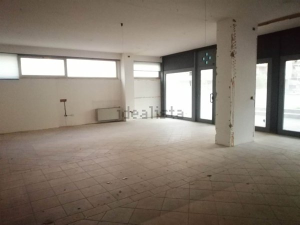 locale commerciale in affitto a Terni in zona Centro Città