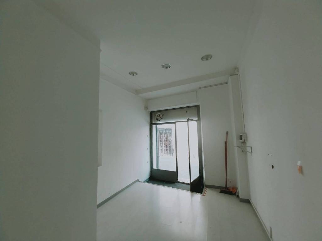 negozio in affitto a Terni in zona Centro Città