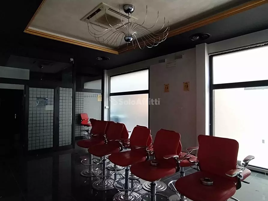 locale commerciale in affitto a Terni