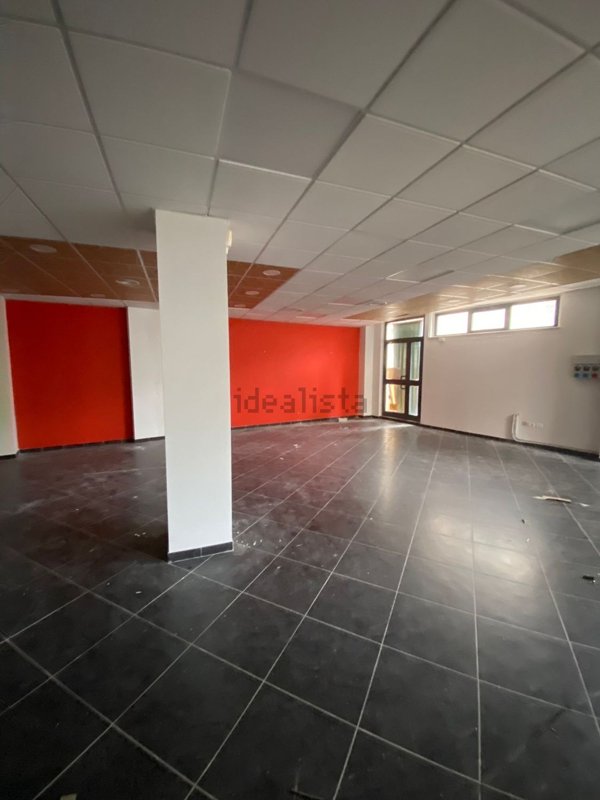 locale commerciale in affitto a Terni in zona Centro Città