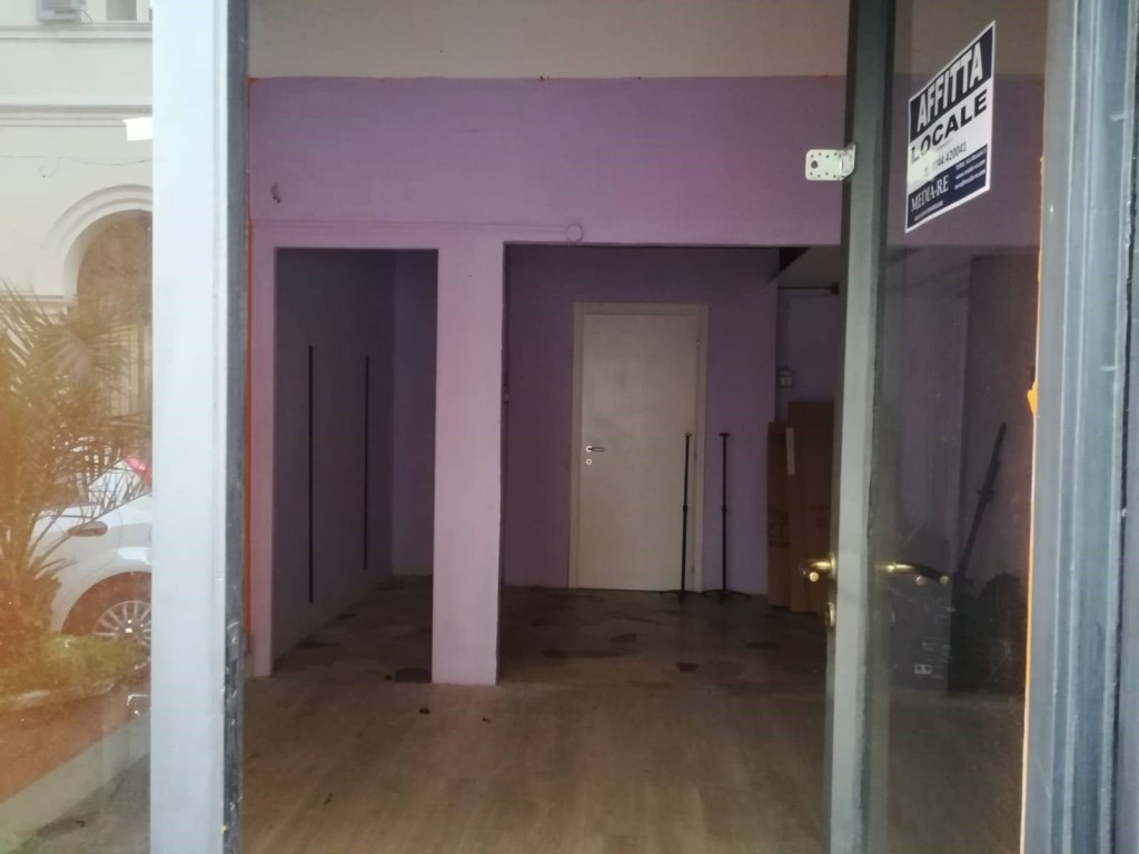 negozio in affitto a Terni in zona Centro Città