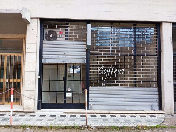 locale commerciale in affitto a Terni