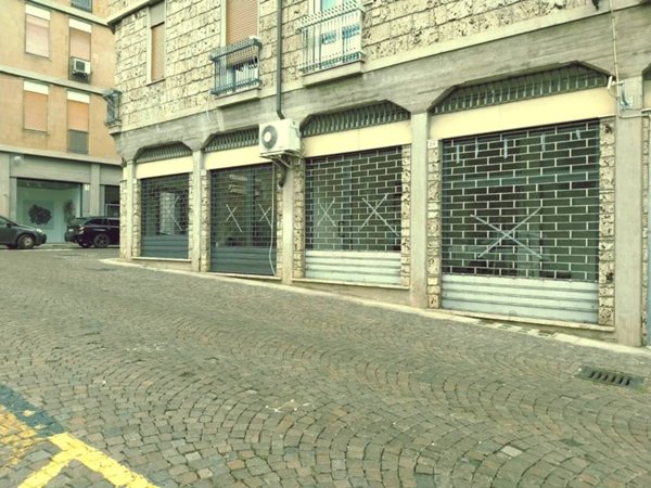 negozio in affitto a Terni in zona Centro Città