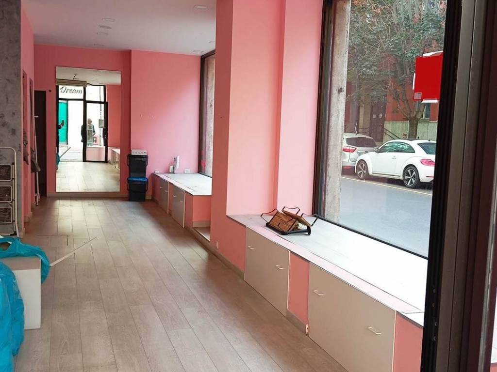 negozio in affitto a Terni in zona Centro Città