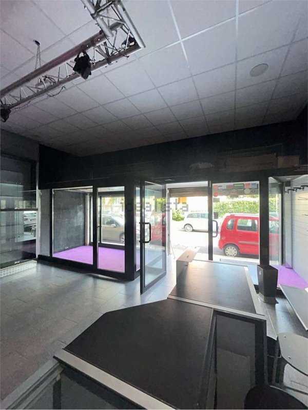 locale commerciale in affitto a Terni in zona Centro Città