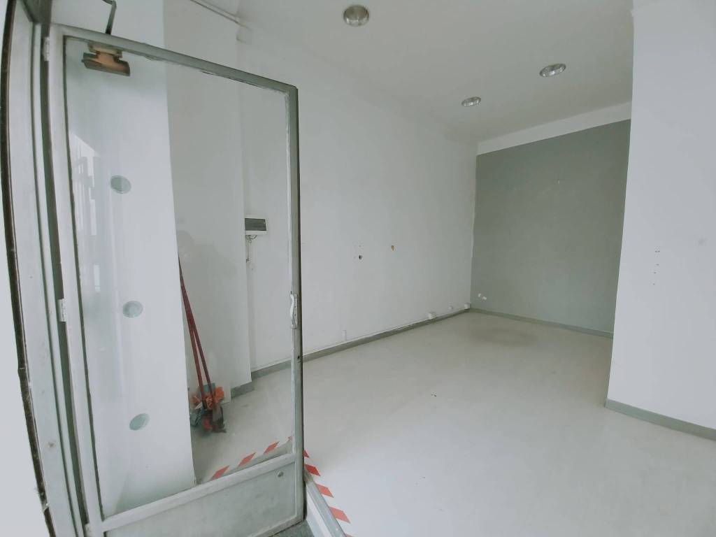 negozio in affitto a Terni in zona Centro Città
