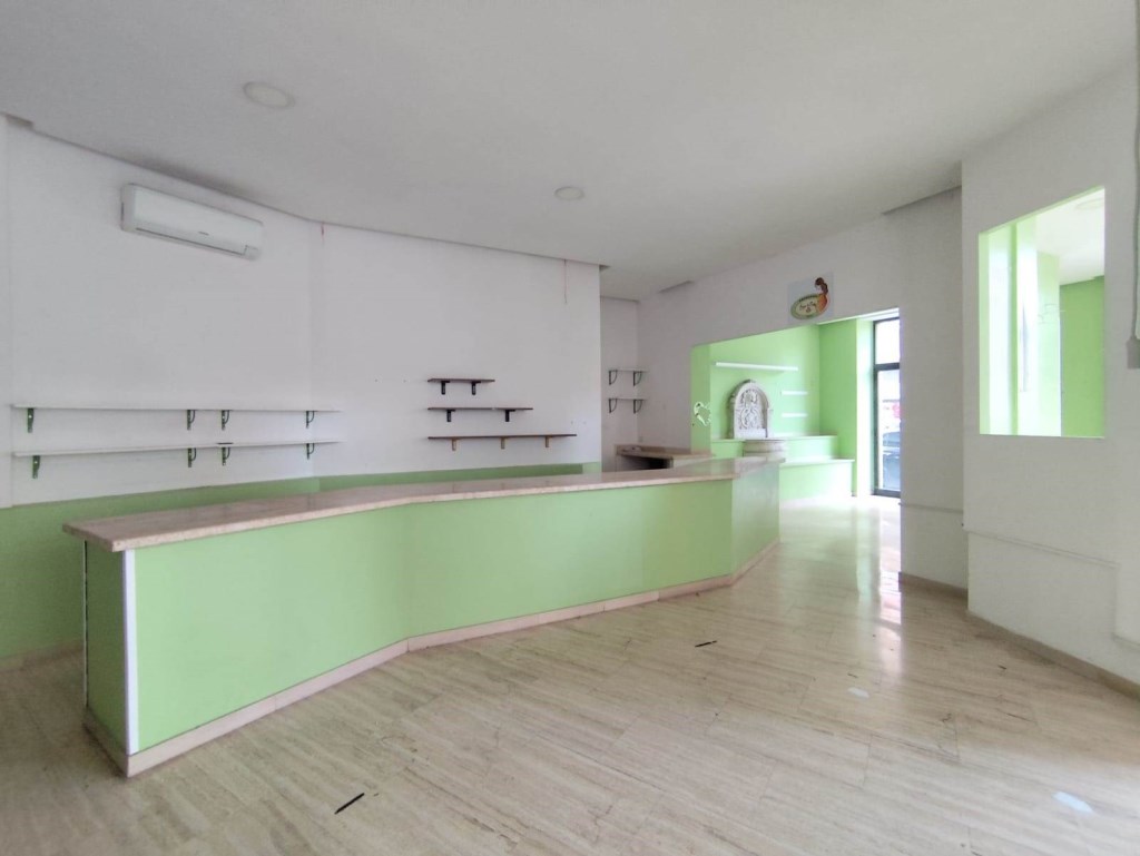 negozio in affitto a Terni in zona Centro Città