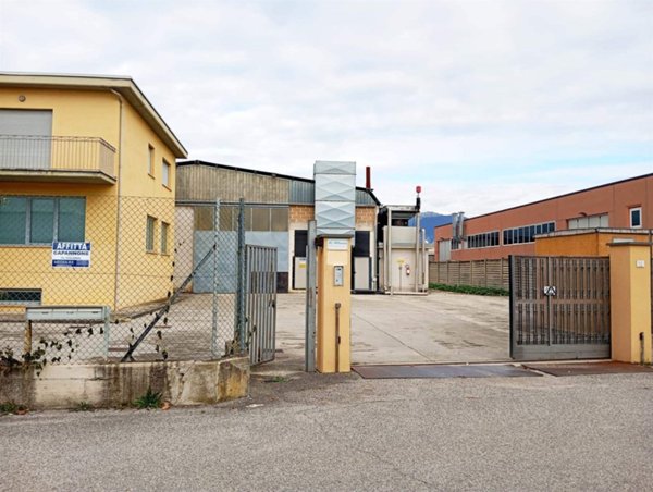 ufficio in affitto a Terni in zona Pantano