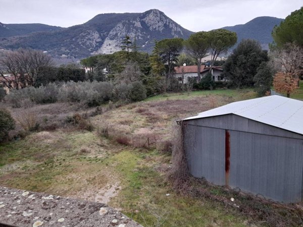 locale commerciale in affitto a Terni in zona Rivo