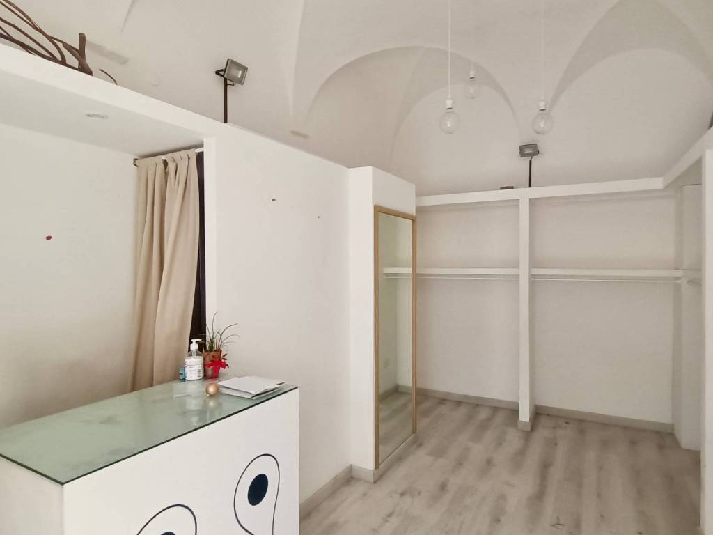 negozio in affitto a Terni in zona Centro Città