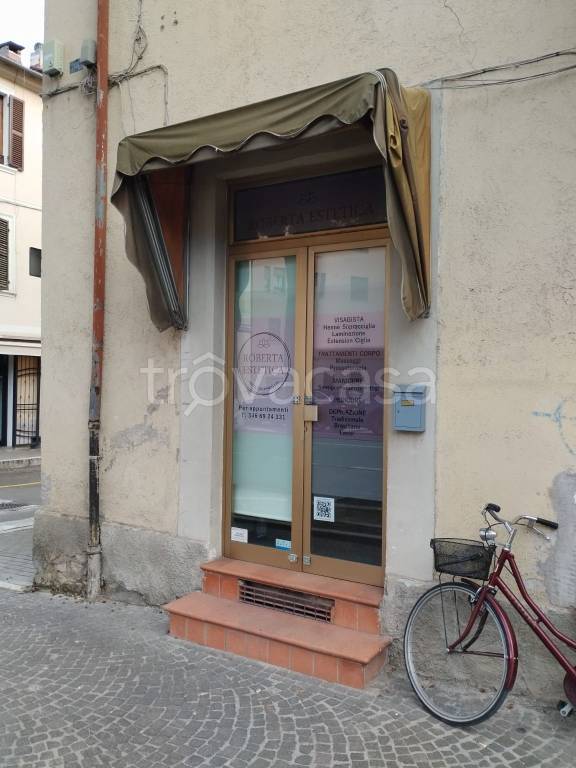 negozio in affitto a Terni in zona Centro Città