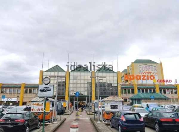 locale commerciale in affitto a Terni