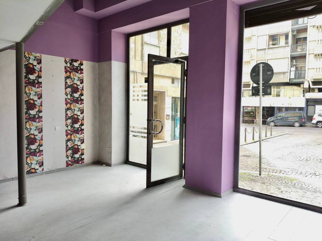 negozio in affitto a Terni in zona Centro Città