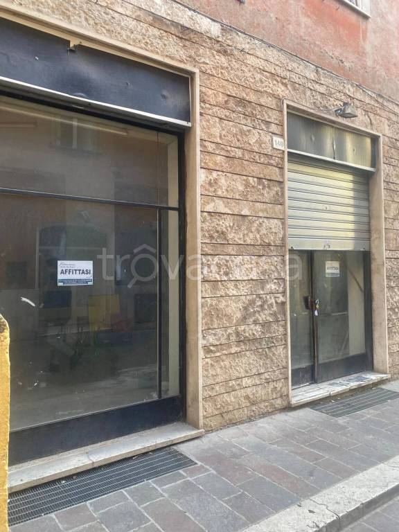 negozio in affitto a Terni in zona Centro Città