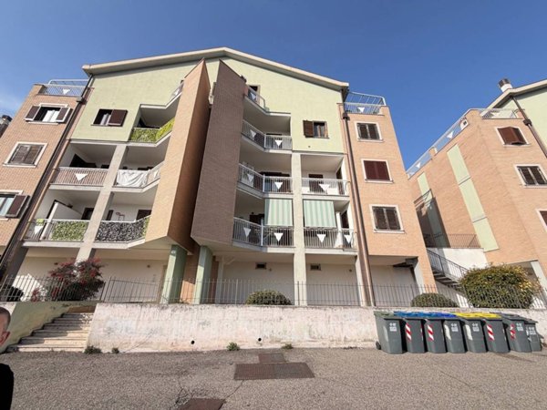 appartamento in affitto a Terni in zona Piedimonte