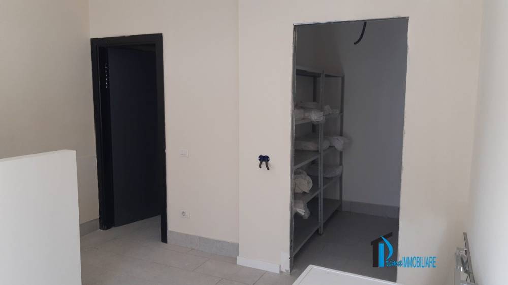 locale commerciale in affitto a Terni in zona Trevi