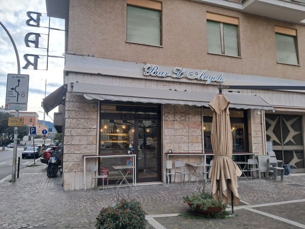 negozio in affitto a Terni in zona Centro Città