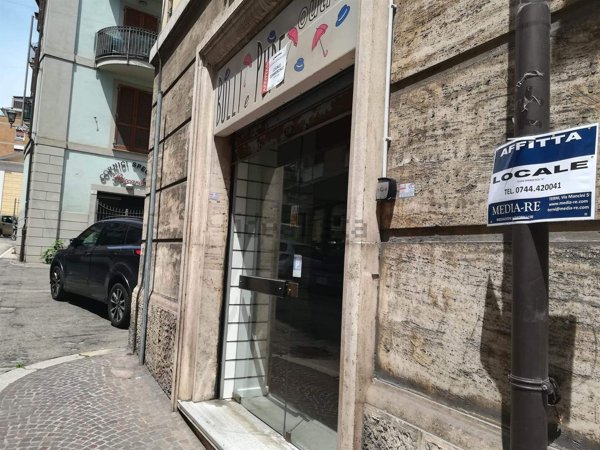 negozio in affitto a Terni in zona Centro Città