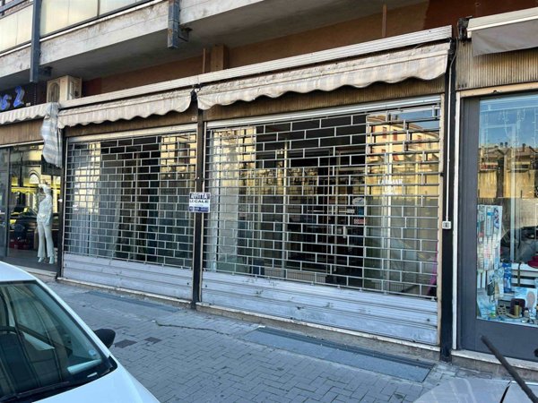 negozio in affitto a Terni in zona Centro Città