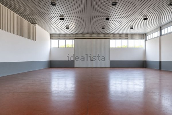 locale di sgombero in affitto a Terni