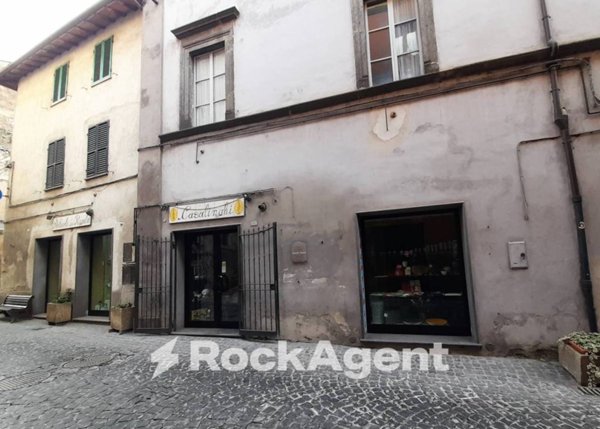 quadrivano in affitto ad Acquapendente