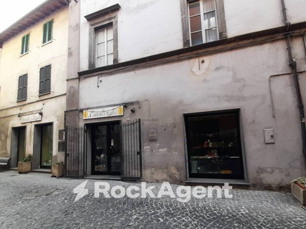 negozio in affitto ad Acquapendente